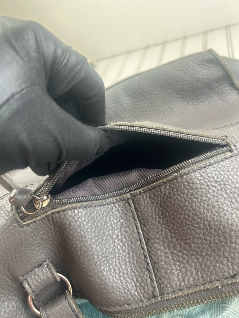 The Sak Vintage Y2K Gray Pebbled Leather Studded Boho Slouchy Shoulder Bag - Picture 11 of 14